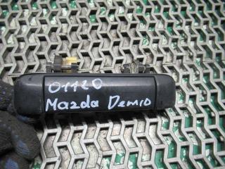ручка наружная Mazda Demio DW [рестайлинг] 1999, 1.3 л., бензин, МКПП, хетчбэк 5 дв.