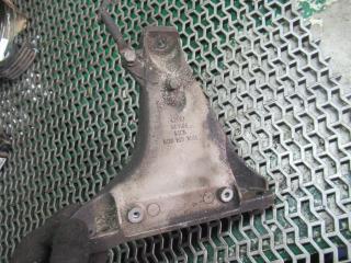 кронштейн двигателя Audi A6 4B/C5 2000, 8D0199308L