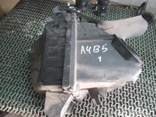 корпус воздушного фильтра Audi A4 B5 1996, 058133837E
