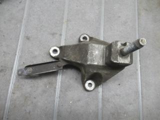 кронштейн КПП Ford Focus 1 поколение 1999, 1.6 л., бензин, 98AB7M125CF