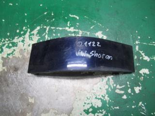 ус под фонарь левый Volkswagen Sharan 1 поколение [рестайлинг] 2001, 1.9 л., дизель, МКПП, минивэн, 7M3807871