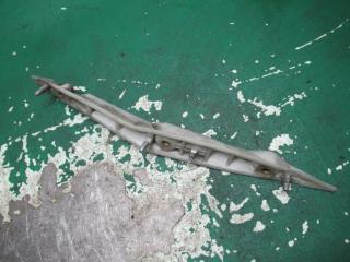 крепление бампера Ford Focus 1 поколение [рестайлинг] 2004, 1.8 л., дизель, МКПП, универсал, 2M5117D959BB