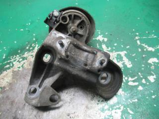 кронштейн двигателя Volkswagen Passat B5 1999, 8D0199352H