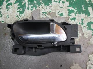 ручка внутренняя передняя правая Peugeot 407 1 поколение 2004, 2.0 л., дизель, МКПП, универсал, 96526177VD