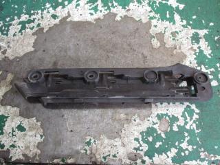 крепление бампера Volkswagen Caddy 2 поколение 2004, 2.0 л., дизель, МКПП, фургон, 1T0807049