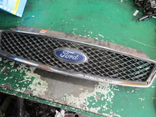 решетка радиатора Ford C-Max 1 поколение 2005, 2.0 л., дизель, МКПП, минивэн, 3M51R8200A