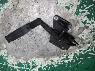 замок капота Audi A6 C5 [рестайлинг] 2002, 2.5 л., дизель, МКПП, универсал