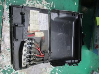 блок предохранителей Volkswagen Polo 4 поколение 2002, 1.4 л., бензин, МКПП, хетчбэк 5 дв.