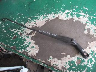 щеткодержатель (поводок стеклоочистителя, дворник) Audi A3 8L [рестайлинг] 2001, 1.6 л., бензин, МКПП, хетчбэк 5 дв.