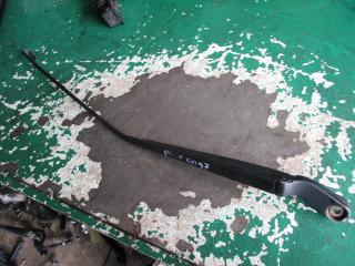 щеткодержатель (поводок стеклоочистителя, дворник) Volkswagen Polo 4 поколение 2005, 1.2 л., бензин, МКПП, хетчбэк 5 дв.