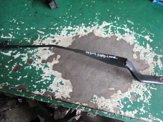 щеткодержатель (поводок стеклоочистителя, дворник) Ford C-Max 1 поколение 2005, 2.0 л., дизель, МКПП, минивэн, 3M5117526AA