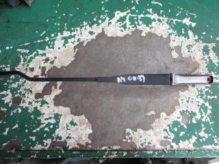 щеткодержатель (поводок стеклоочистителя, дворник) Audi A4 B5 1997, 1.9 л., дизель, МКПП, универсал