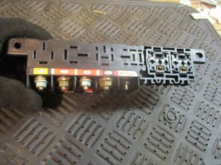 блок предохранителей Volkswagen Golf 3 поколение 1999, 1.4 л., бензин, МКПП, универсал, 8L0941822