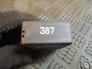 реле стеклоочистителей Audi A4 B5 1998, 1.9 л., дизель, МКПП, седан, 4B0919471