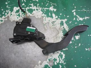 педаль Skoda Superb 1 поколение 2004, 1.8 л., бензин, МКПП, седан, 8D1721523F