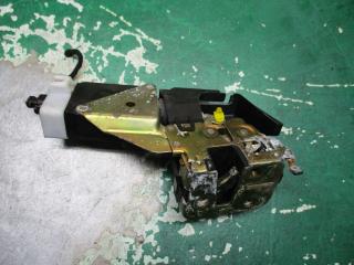 замок двери передней правой Mitsubishi Carisma 1 поколение [рестайлинг] 2002, 1.6 л., бензин, МКПП, седан