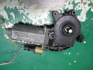 моторчик стеклоподъемника передний правый Renault Megane 1 поколение 1997, 0130821721