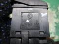 кнопка аварийной сигнализации Volkswagen Polo 3 поколение 1995, 1.0 л., бензин, МКПП, хетчбэк 5 дв., 6N1953235 - фото №3