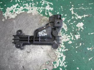 крепление бампера Audi A6 4A/C4 1996, 2.8 л., бензин, АКПП, универсал, 4A0807484A