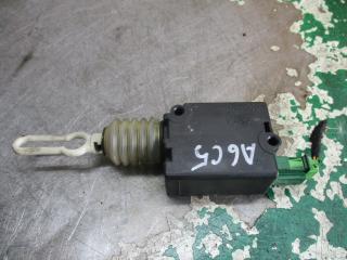 активатор (привод) замка двери Audi A6 4B/C5 1998, 4B9962115