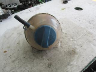 бачок расширительный Volkswagen Polo 3 поколение 1998, 1.4 л., бензин, МКПП, седан, 1H0121407