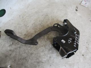 педаль сцепления Opel Omega B 1998, 2.0 л., бензин, МКПП, седан