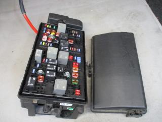 блок предохранителей Opel Insignia 1 поколение (A) 2012, 2.0 л., дизель, МКПП, седан, 13345496, 13253551