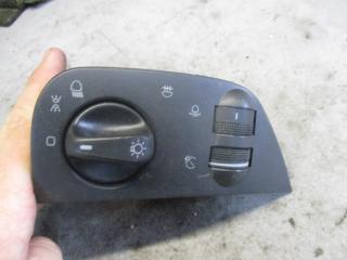 переключатель света Volkswagen Polo 3 поколение 1997, 1.4 л., бензин, МКПП, универсал, 6N1941531R