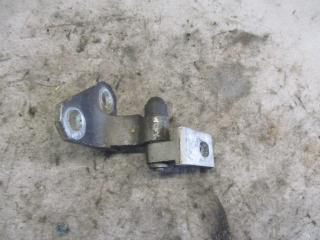 петля двери Volkswagen Passat B6 2005, 2.0 л., дизель, МКПП, универсал, 3C0831402C