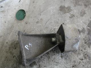 кронштейн КПП Volkswagen Passat B5 1998, 8D0399113L