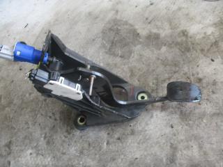 педаль сцепления Renault Laguna 2 поколение [рестайлинг] 2007, 2.0 л., бензин, МКПП, универсал, 8200518190