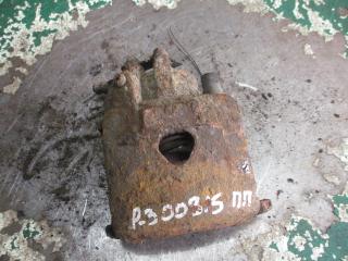 суппорт передний правый Volkswagen Golf 3 поколение 1994, 1.4 л., бензин