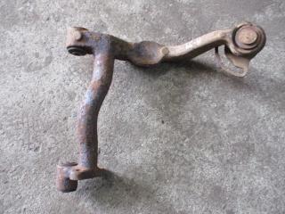 рычаг передний правый Volkswagen Transporter T4 1994