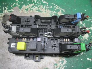 блок предохранителей Opel Astra H 2005, 1.7 л., дизель, МКПП, универсал, 13206762