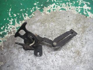 замок капота Audi 100 4A/C4 1994, 2.3 л., бензин, МКПП, седан