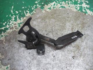 замок капота Audi A6 4A/C4 1996, 2.5 л., дизель, МКПП, седан