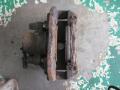 суппорт передний левый Ford Transit Connect 1 поколение 2005, 1.8 л., дизель, МКПП, фургон - фото №3