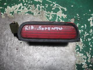 дополнительный стоп-сигнал Kia Sorento 1 поколение 2003, 927003E0