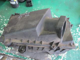 корпус воздушного фильтра Audi A3 8L 1997, 1.6 л., бензин, МКПП, хетчбэк 5 дв., 1J0129607D