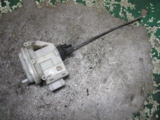 активатор (привод) замка двери Volkswagen Passat B4 1994, 357862153H