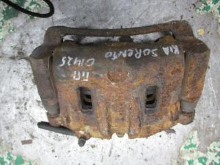 суппорт передний правый Kia Sorento 1 поколение 2005, 2.5 л., дизель, МКПП, внедорожник 5 дв.