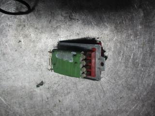 сопротивление печки Volkswagen Passat B5 1999, 1.8 л., бензин, МКПП, универсал