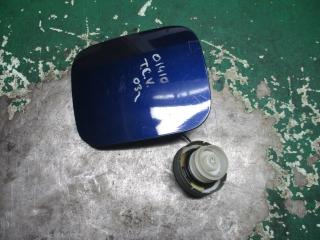 лючок топливного бака Toyota Corolla Verso 1 поколение E121 2003, 2.0 л., дизель, МКПП, хетчбэк 5 дв.