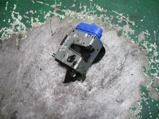 замок двери задней левой Audi A4 B5 1995, 1.6 л., бензин, МКПП, седан