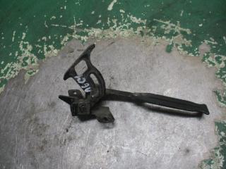 замок капота Audi A6 4A/C4 1996