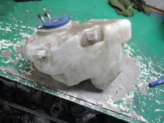 бачок омывателя Mercedes-Benz A-Класс W169 2007, 1.7 л., бензин, МКПП, хетчбэк 5 дв., A1698690720