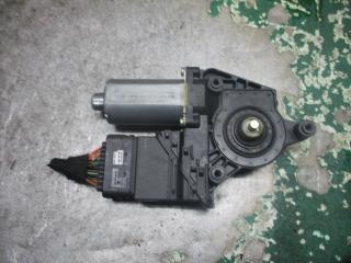 моторчик стеклоподъемника задний правый Volkswagen Passat B5 1999, 1.8 л., бензин, МКПП, универсал