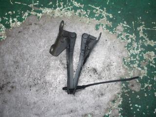 петля капота Mitsubishi Galant 7 поколение 1997, 2.5 л., бензин, МКПП, седан