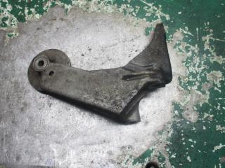 кронштейн КПП Alfa Romeo 147 1 поколение 2003, 1.6 л., бензин, МКПП, хетчбэк 5 дв., 60614422