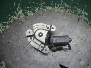 моторчик стеклоподъемника передний правый Renault Megane 1 поколение [рестайлинг] 2001, 1.4 л., бензин, МКПП, универсал, 0130821721